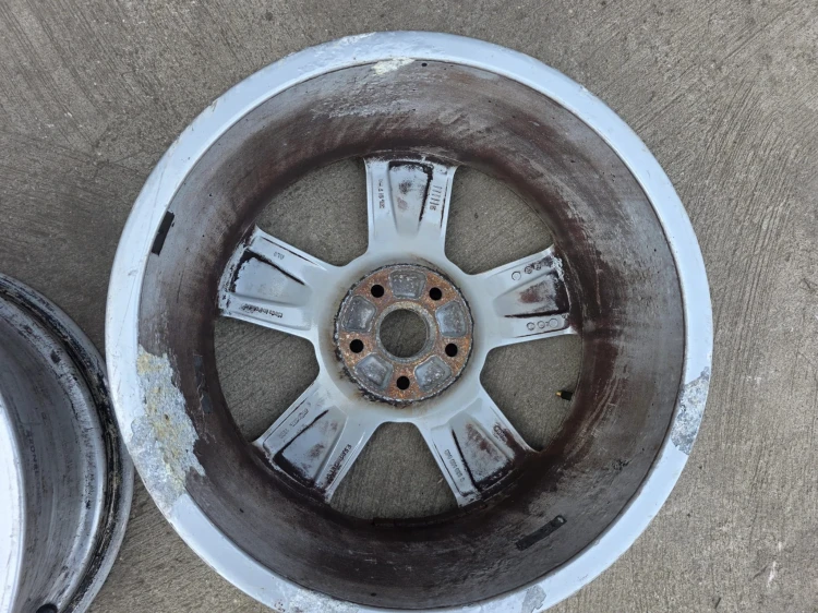 FELGI FELGA KOMPLET VW SKODA AUDI A3 A4 A6 7.5J R18 ET54 8P0601025S 21/26