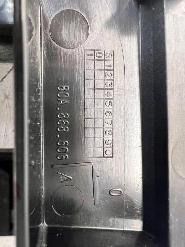 ZAŚLEPKA BAGAŻNIKA PRAWA AUDI Q5 FY 80A868606A