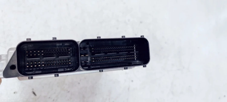 KOMPUTER STEROWNIK SILNIKA AUDI A6 2.7 4F7910401M