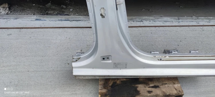 ĆWIARTKA PRÓG SŁUPEK B PRAWY AUDI A6 C7 LIFT