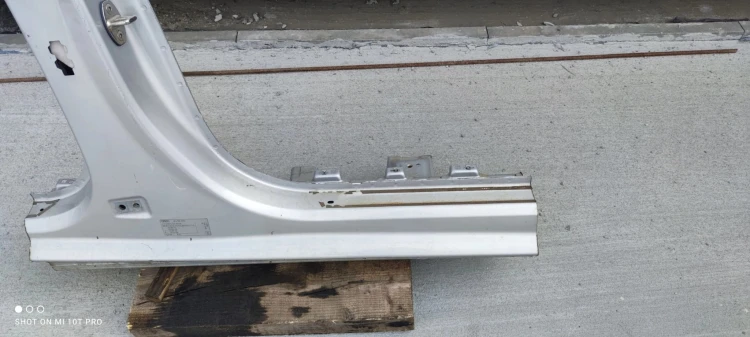 ĆWIARTKA PRÓG SŁUPEK B PRAWY AUDI A6 C7 LIFT