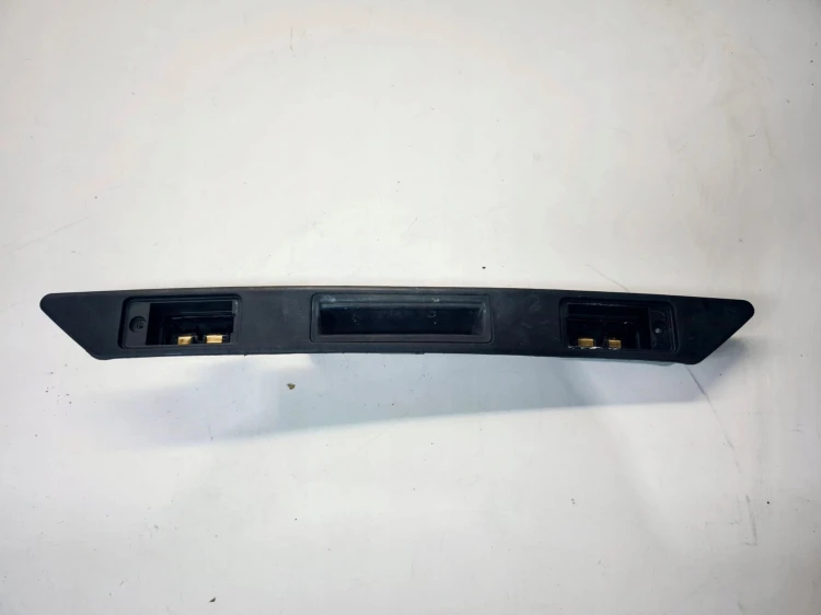 BLENDA PODŚWIETLENIE TABLICY REJ. AUDI A3 8P A4 B7 A6 C6 8P4827574 2/25