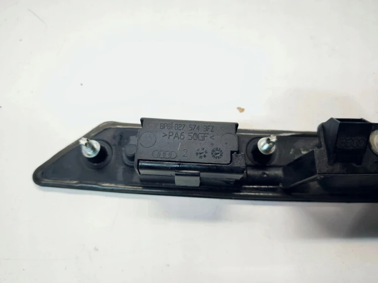 BLENDA PODŚWIETLENIE TABLICY REJ. AUDI A3 8P A4 B7 A6 C6 8P4827574 2/25