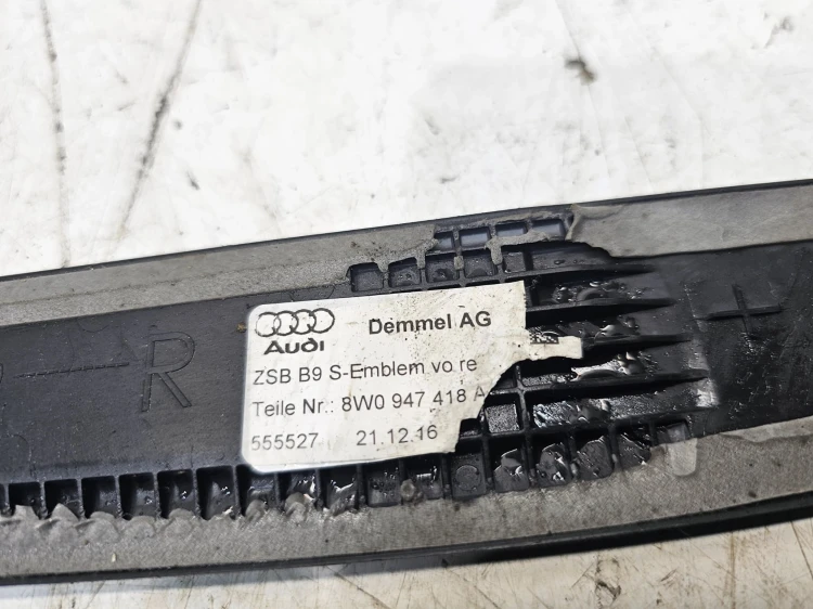 LISTWA PROGOWA WEWNĘTRZNA PRAWY PRZÓD AUDI A4 B9 8W0947818A