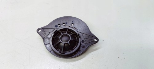 GŁOŚNIK WYSOKO TONOWY DESKI AUDI A4 B9 8W0035399