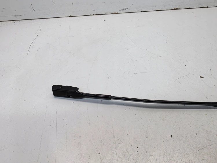 RAMIĘ WYCIERACZKI PRAWE AUDI Q5 FY 80B955408