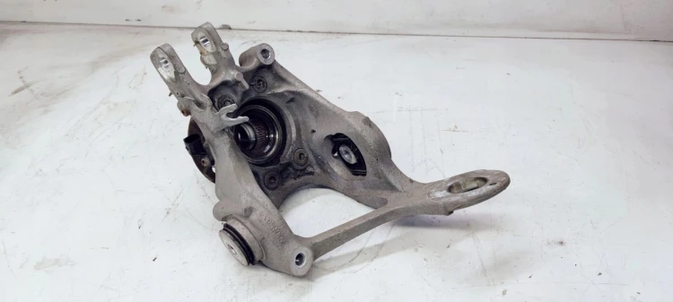 ZWROTNICA LEWY TYŁ AUDI A4 A6 C7 A7 8K0505435AA