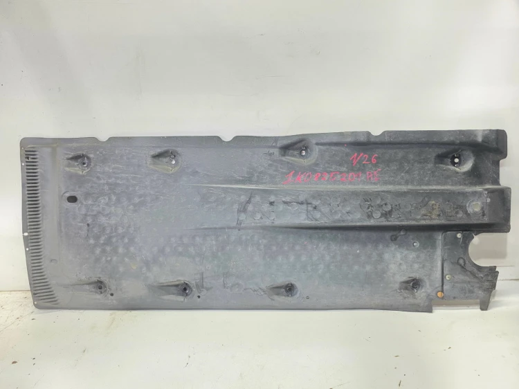 OSŁONA PODWOZIA LEWA AUDI A3 8P VW 1K0825201AE