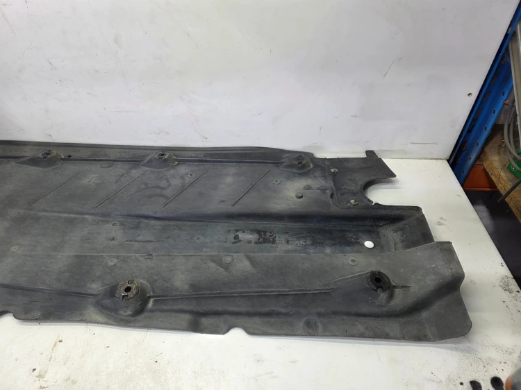 OSŁONA PODWOZIA LEWA AUDI A3 8P VW 1K0825201AE