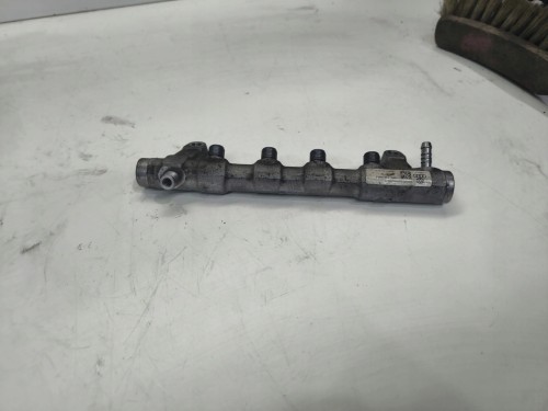 LISTWA WTRYSKOWA AUDI VOLKSWAGEN SEAT SKODA 1.6 2.0 TDI CR 03L130089J