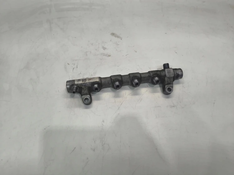 LISTWA WTRYSKOWA AUDI VOLKSWAGEN SEAT SKODA 1.6 2.0 TDI CR 03L130089J