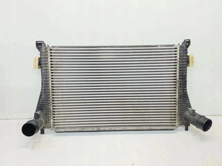 CHŁODNICA POWIETRZA INTERCOOLER AUDI VOLKSWAGEN SEAT SKODA 5Q0145803N