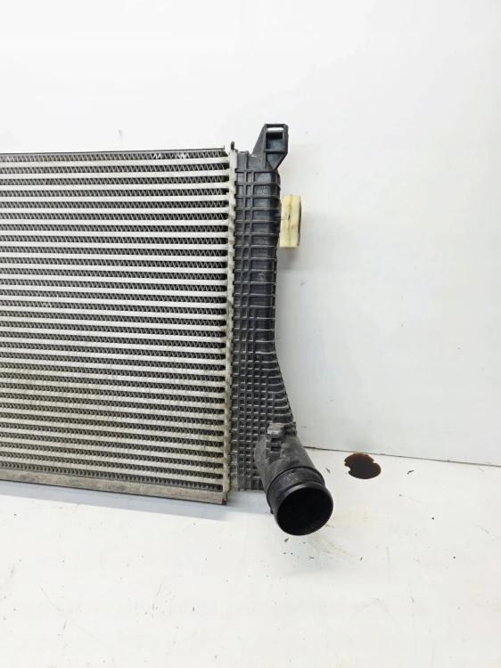 CHŁODNICA POWIETRZA INTERCOOLER AUDI VOLKSWAGEN SEAT SKODA 5Q0145803N