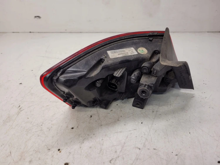 LAMPA PRAWY TYŁ AUDI A3 8V 3 DRZWI 8V3945096B LED