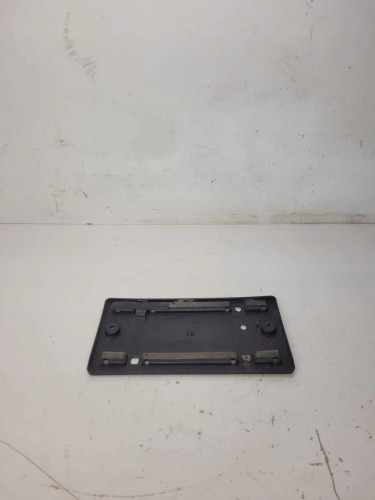 RAMKA TABLICY REJESTRACYJNEJ AUDI A8 A7 4H0827113G