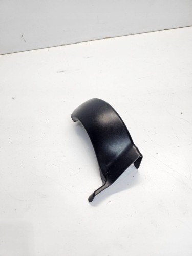 OSŁONA ZAŚLEPKA ZAWIASU LEWY TYŁ AUDI Q5 8R 8R0827279