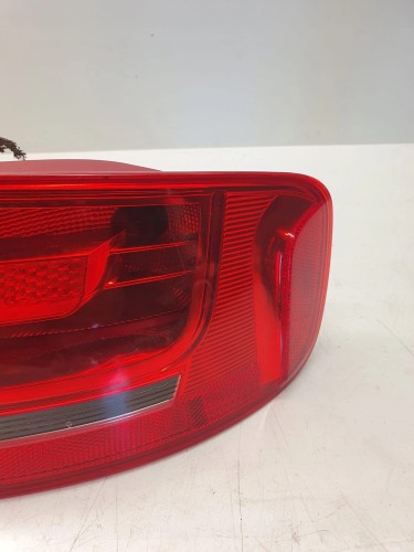 LAMPA PRAWY TYŁ W BŁOTNIK AUDI A4 B8 8K5945096D