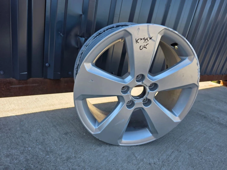 FELGA ALUMINIOWA AUDI A3 S3 8V VW SEAT 7.5J R17 ET51 8V0601025BK K*39* OK