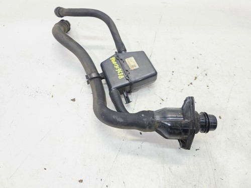 WLEW PŁYNU ŚRODKA REDUKUJĄCEGO AUDI A4 B9 A5 8W0131963B