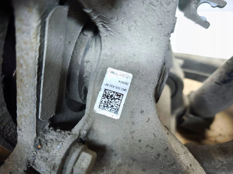 ZWROTNICA WAHACZE PIASTA PRAWY TYŁ AUDI A4 B8 A5 8T 8K0505432AP 8K0505436AB