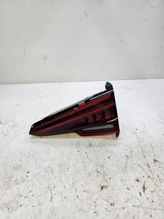 LAMPA PRAWY TYŁ W KLAPĘ LED MATRIX AUDI A4 B9 8W5945094H
