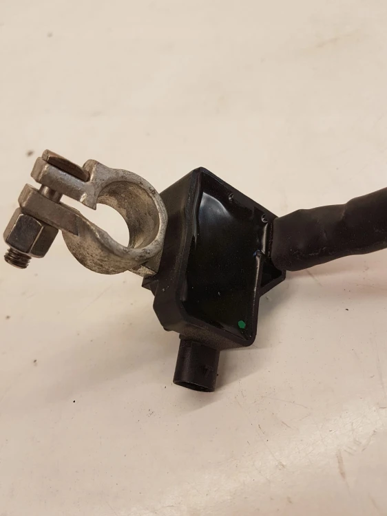 KLEMA MINUSOWA AUDI A6 C7 A7 8X0915181