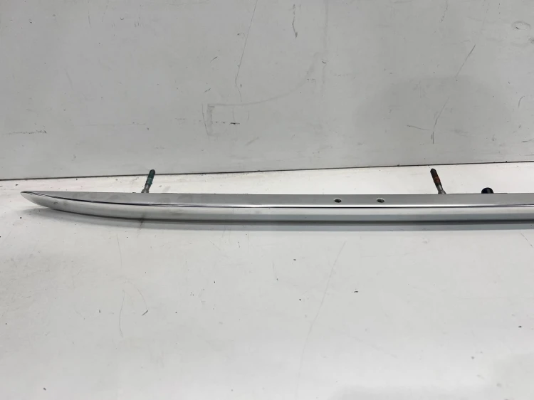 RELING DACHOWY CHROM LEWY AUDI A4 B9 AVANT 8W9860021D