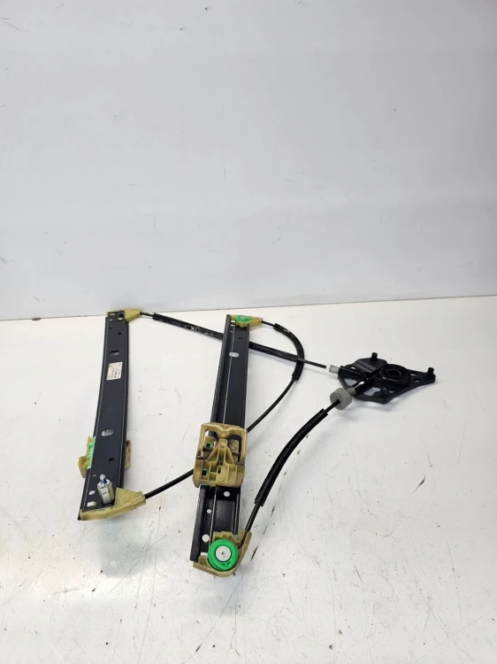 MECHANIZM SZYBY LEWY PRZÓD AUDI Q3 8U0837461