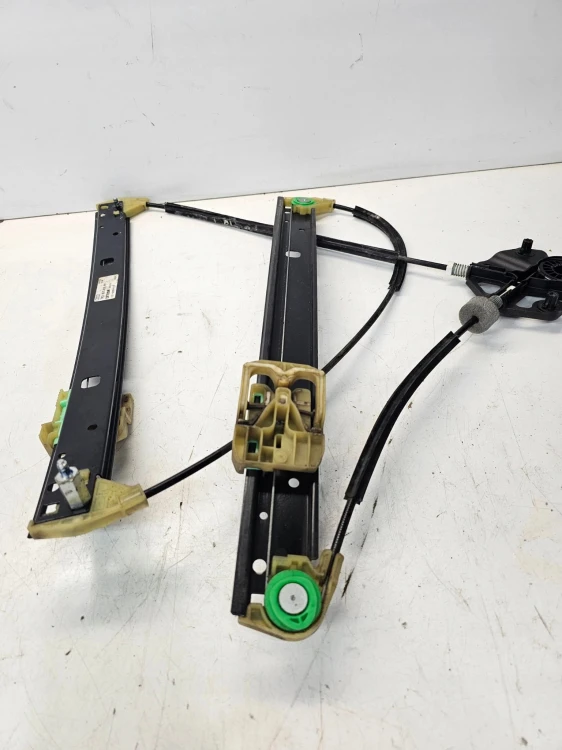 MECHANIZM SZYBY LEWY PRZÓD AUDI Q3 8U0837461