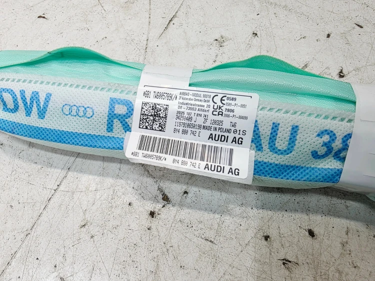 KURTYNA PODUSZKA POWIETRZNA PRAWA AUDI A3 8Y 8Y4880742E