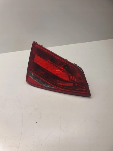LAMPA LEWY TYŁ W KLAPE AUDI A4 B8 SEDAN 8K5945093