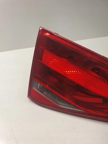 LAMPA LEWY TYŁ W KLAPE AUDI A4 B8 SEDAN 8K5945093