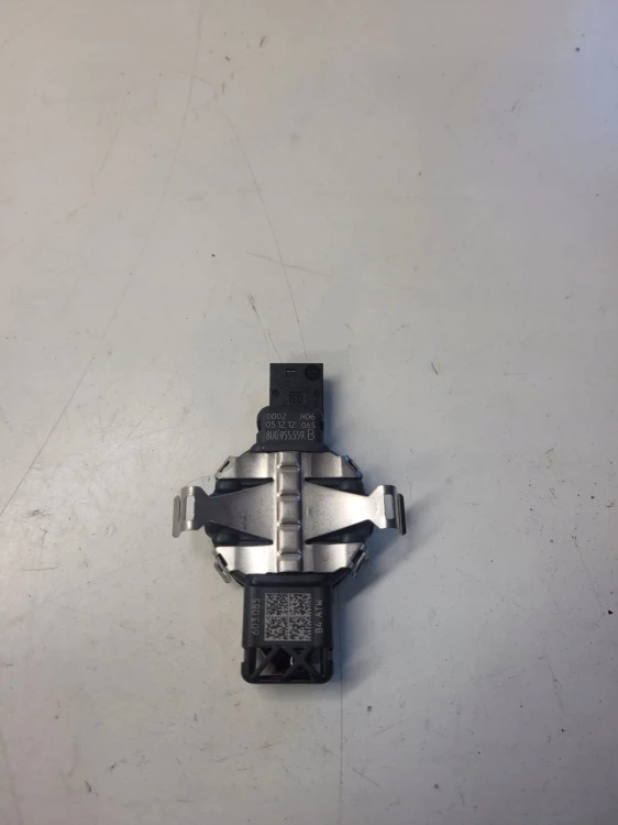 CZUJNIK SENSOR DESZCZU AUDI A4 A5 A6 A7 8U0955559B
