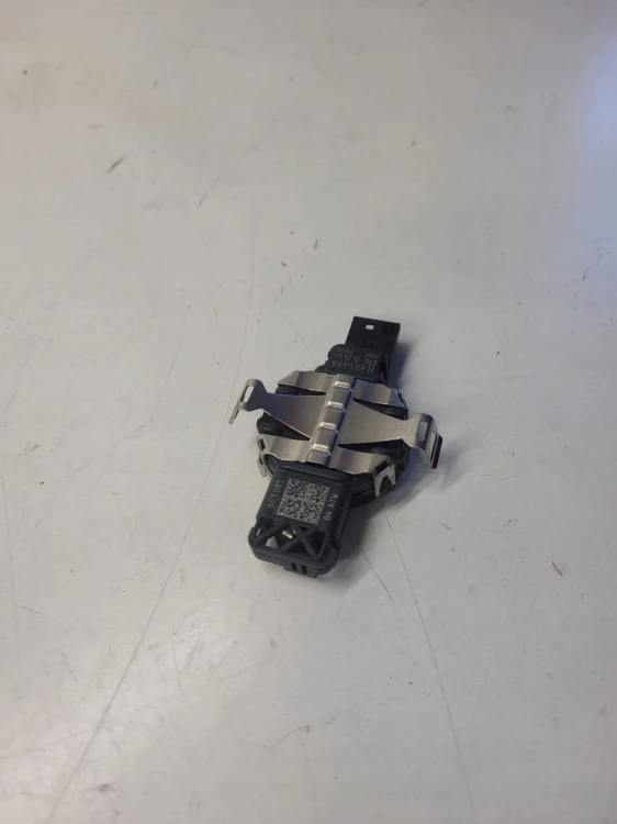 CZUJNIK SENSOR DESZCZU AUDI A4 A5 A6 A7 8U0955559B