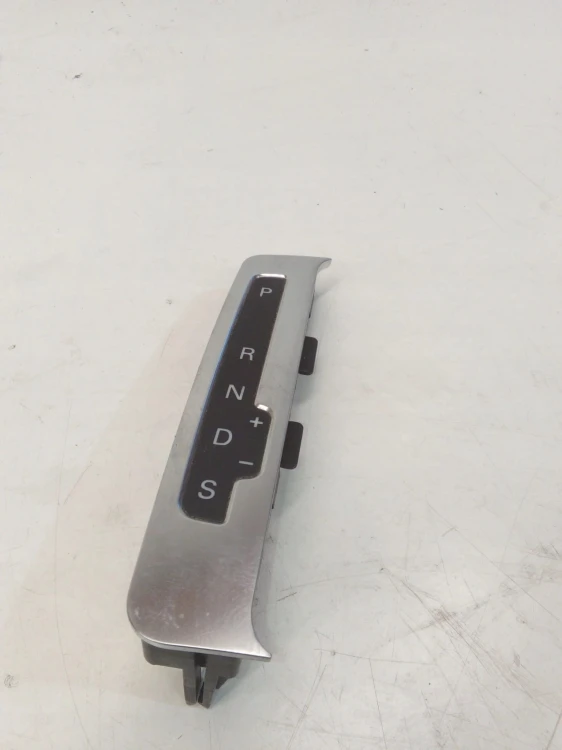 PANEL WYŚWIETLACZ WYBIERAKA AUDI A6 C6 4F1713463B