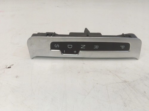 PANEL WYŚWIETLACZ WYBIERAKA AUDI A6 C6 4F1713463B