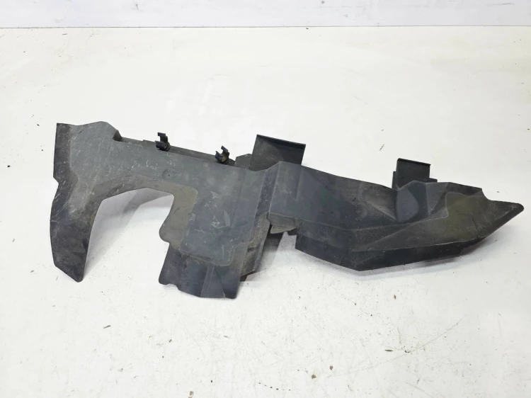 KIEROWNICA POWIETRZA PRAWA AUDI Q7 4L 4L0121284A
