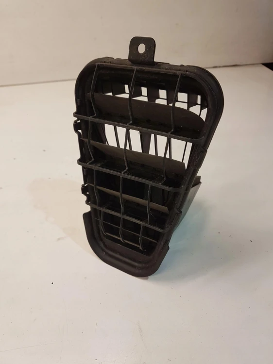 KRATKA POWIETRZA TYŁ AUDI A6 C7 4G5819161