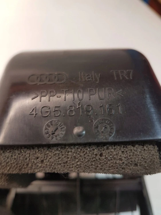 KRATKA POWIETRZA TYŁ AUDI A6 C7 4G5819161