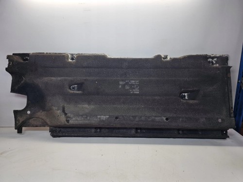 OSŁONA PODWOZIA ŚRODKOWA PRAWA DUŻA AUDI Q3 8U 8U0825208