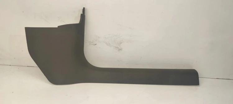 OSŁONA PROGU PRAWA AUDI A4 B8 8K1867272B