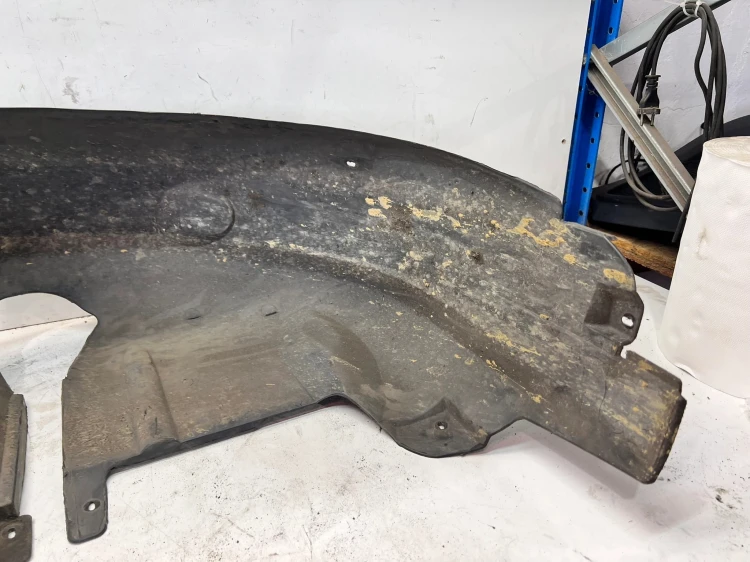 NADKOLE PRAWY TYŁ PLASTIKOWE AUDI A3 8L 8L0810172 15/26
