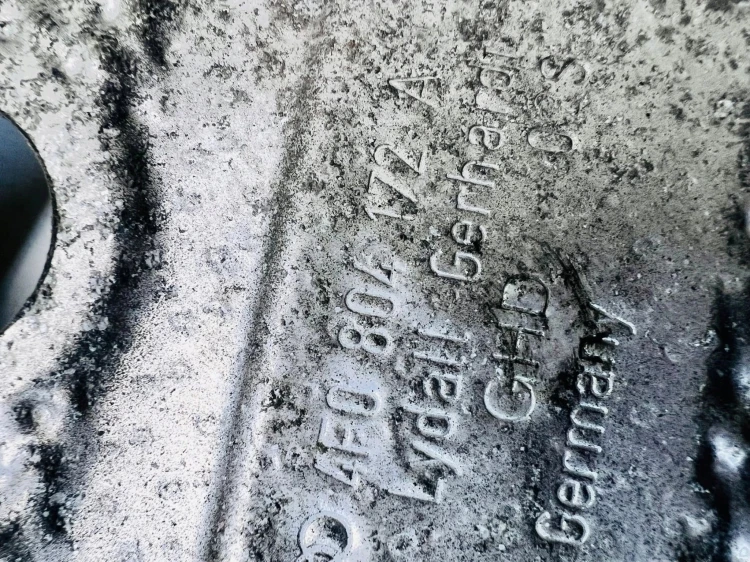 OSŁONA TERMICZNA TŁUMIKA PRAWA AUDI A6 C6 4F0804172A