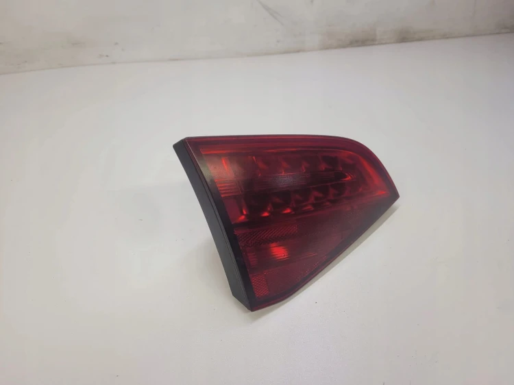 LAMPA LEWY TYŁ AUDI A4 B8 KOMBI LED 8K9945093B