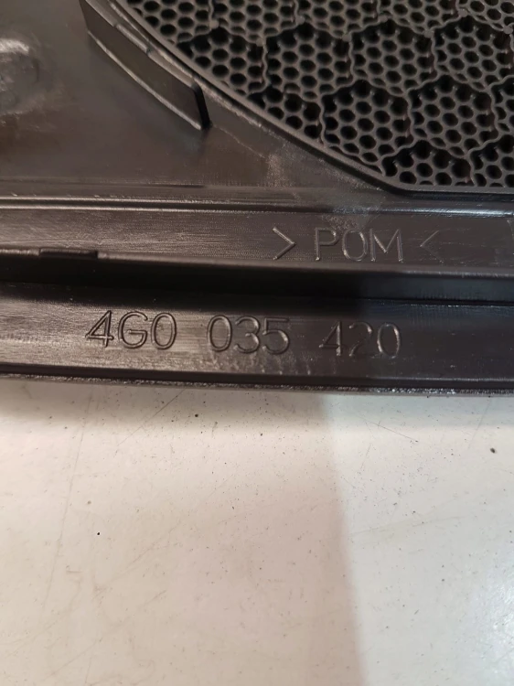 MASKOWNICA GŁOŚNIKA AUDI A6 C7 PRAWY P 4G0035420