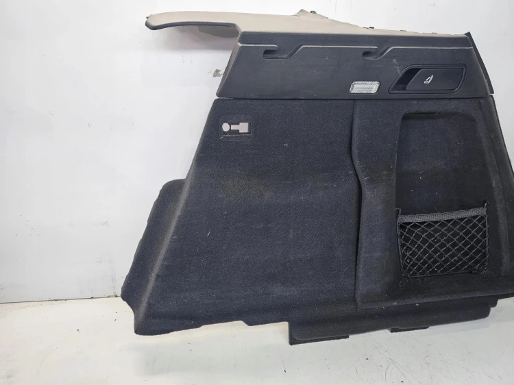 BOCZEK BAGAŻNIKA PRAWY AUDI Q5 8R 8R0863880L