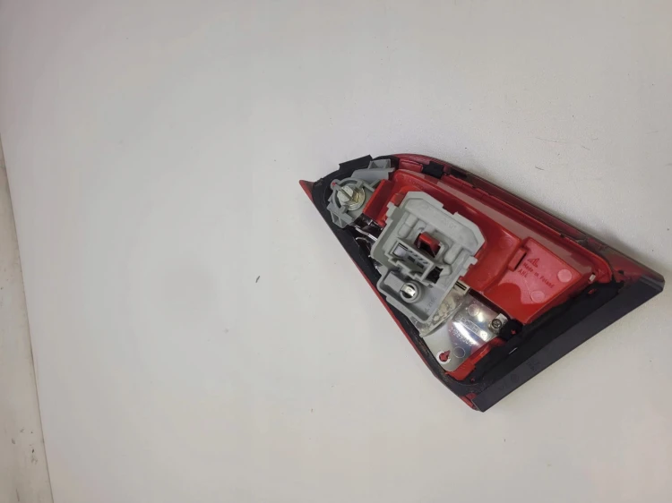 LAMPA LEWY TYŁ AUDI A4 B8 KOMBI LED 8K9945093B