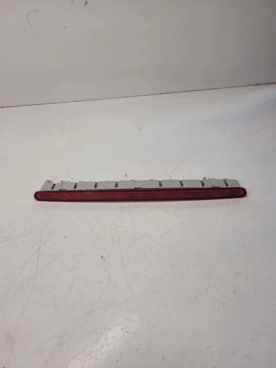 ŚWIATŁO STOP STOPU AUDI A3 8P CABRIO 8P7945097