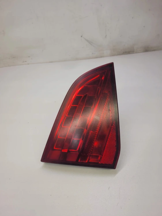 LAMPA LEWY TYŁ AUDI A4 B8 KOMBI LED 8K9945093B