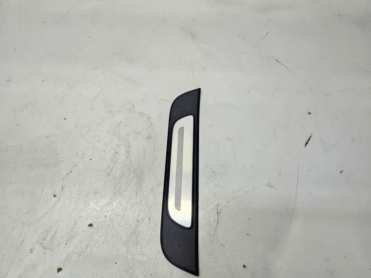 LISTWA PROGOWA LEWY TYŁ AUDI A3 8V4 SPORTBACK 8V4853557A